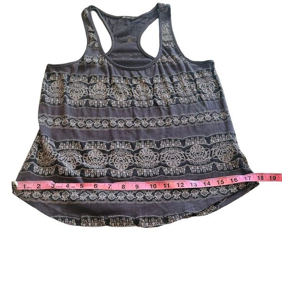 10/$25🦋 LA Hearts Gray & White Mandala Print Racerback Tank - Size Small - Picture 9 of 11